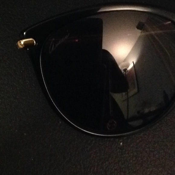 Gucci sunglasses main image 4